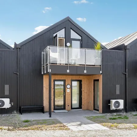 Kysthusene, Lejl 17 سالغيليز